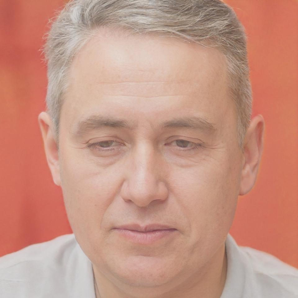 Dr. Marcus Weber